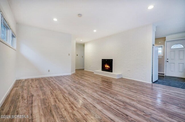 Photo - 59 Lakewood Rd