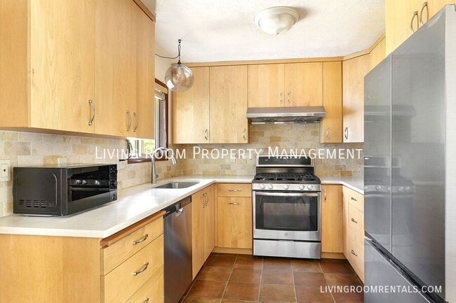 Photo - 11736 NE Eugene St