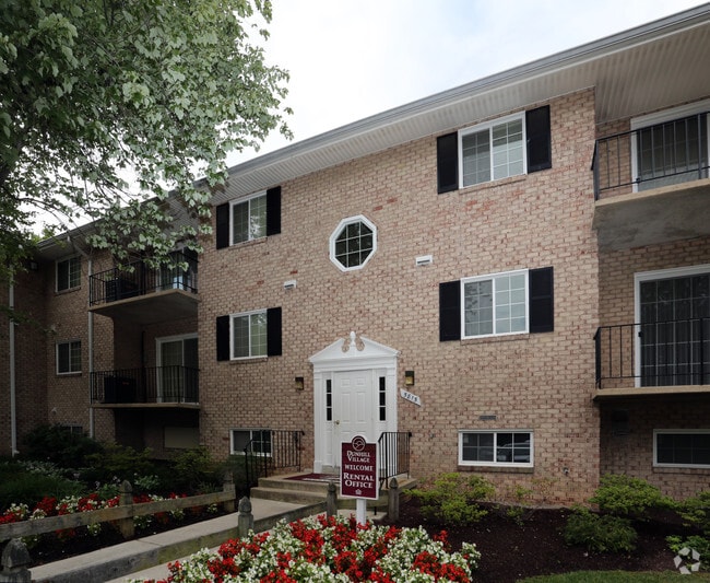 Dunhill South Apartments District Heights, MD