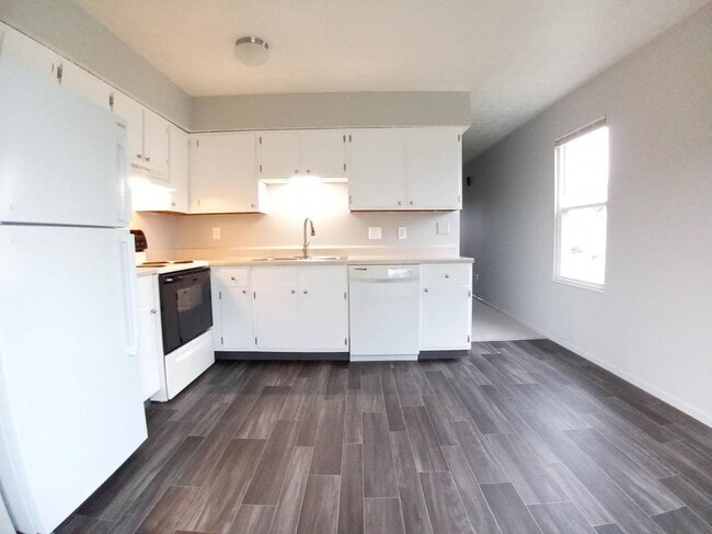 Photo - 3941 Millstone Rd