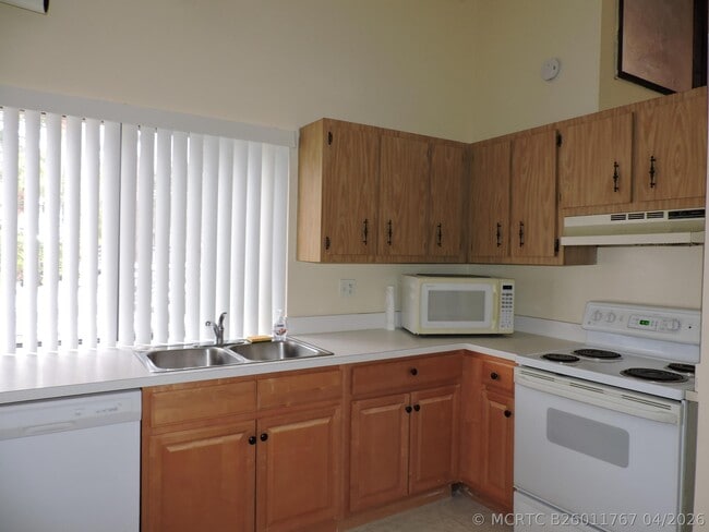 166 Sparrow Dr