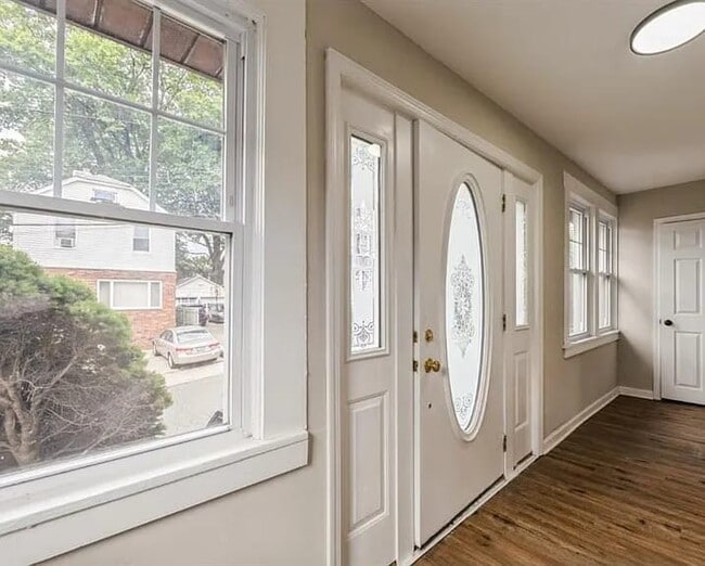 Photo - 134 Highview Pl