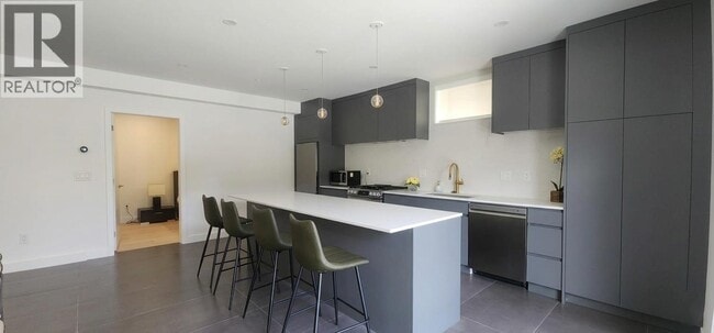 Photo - 3550 Quesnel Dr