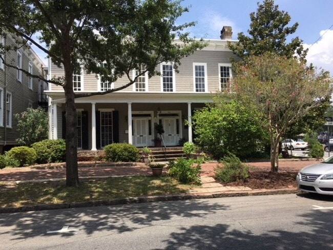 Building Photo - 226 E Gwinnett St Unit 226 E Gwinnett St Rental