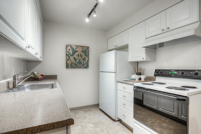 Photo - Mountain High Apartments