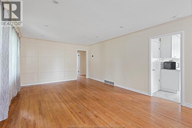 Photo - 3162 Avondale Ave