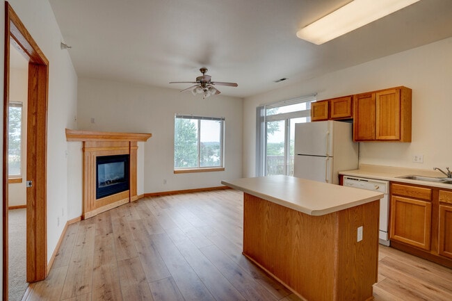 Photo - Woodridge Estates