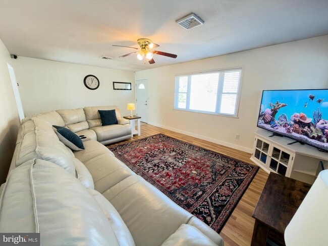 Photo - 307 Pemberton Blvd