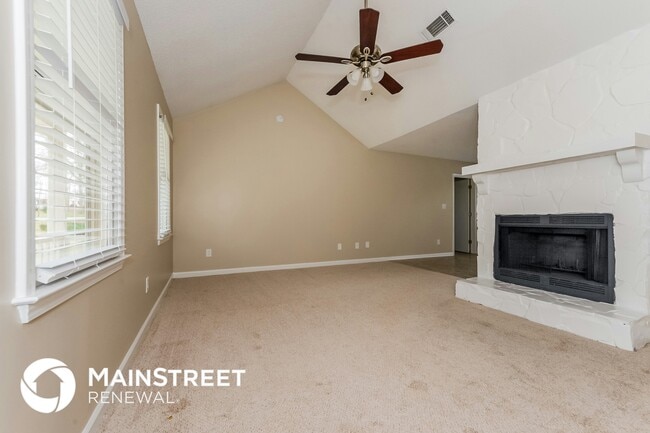 Photo - 230 Wildwood Dr