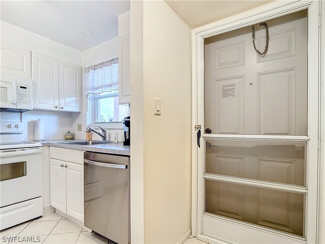 Photo - 180 Turtle Lake Ct Unit 103