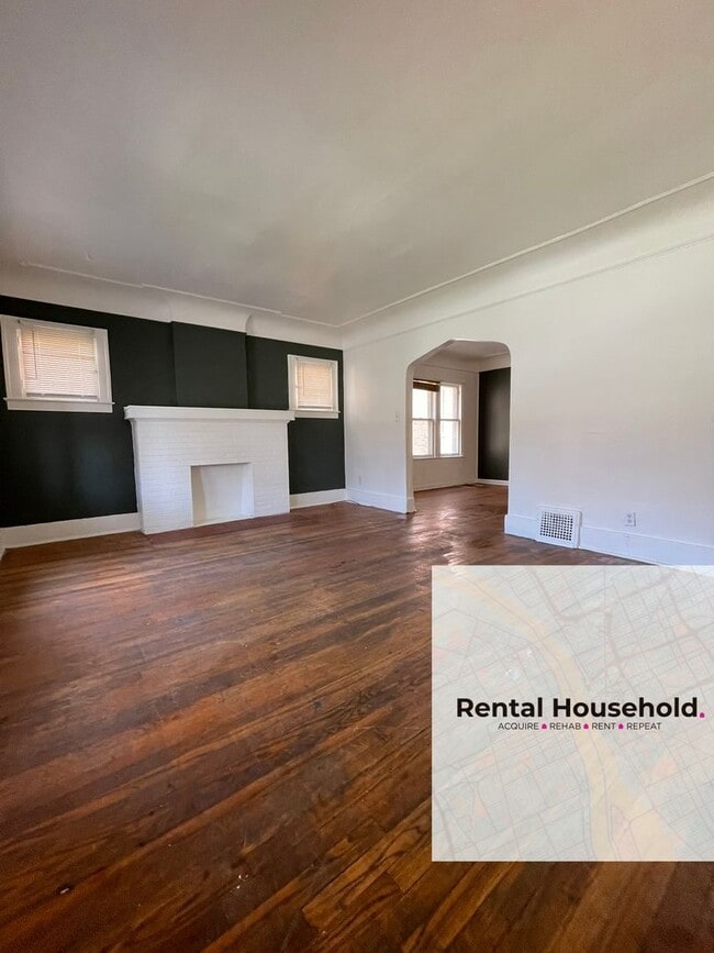 Building Photo - 2649 Pasadena St Unit 2649