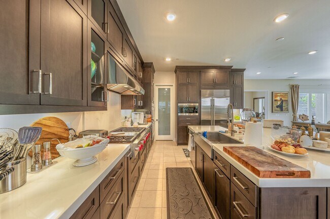 Photo - Altair Mansion, 24 Hour Guarded, 5Bed|6bath, Nearly 5000sqf