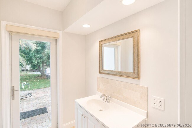 Photo - 1512 SW 24th St