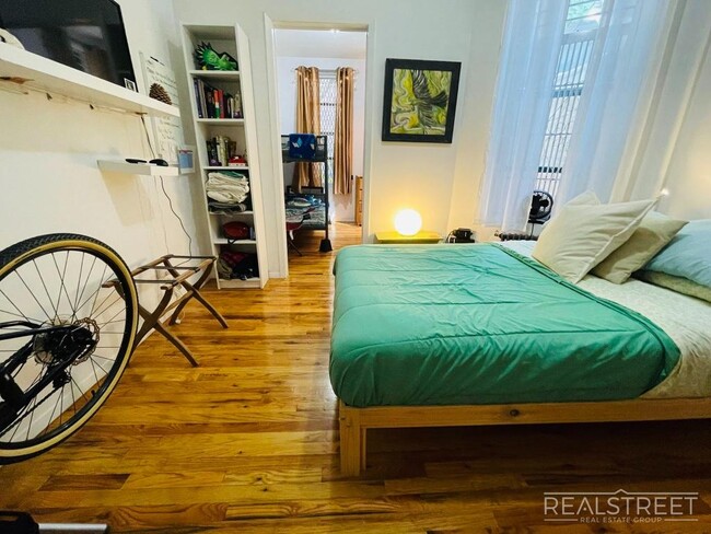 Photo - Newly Renovated Spacious 2BR in Heart of Park Slope Unit 1