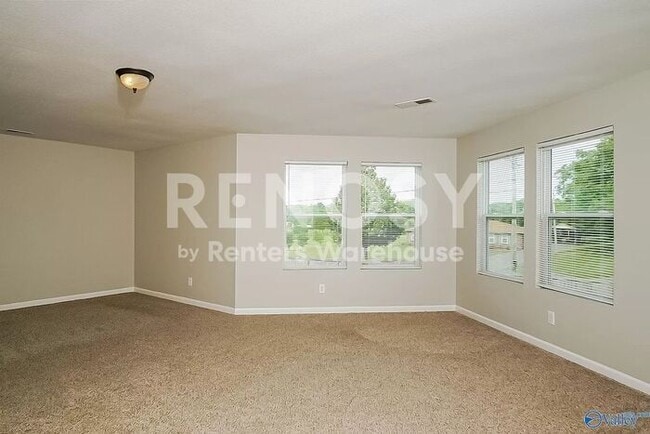 Photo - 123 Forestbrook Dr