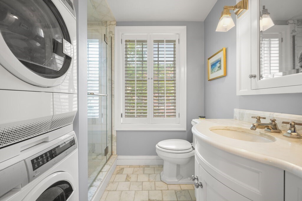 Photo - 98 Chestnut St Unit 1