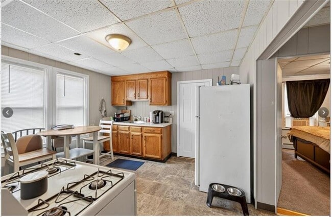 Photo - 291 Pontiac Ave