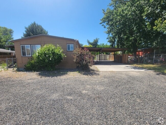 Building Photo - Comfortable Richland Home with Large Yard ...