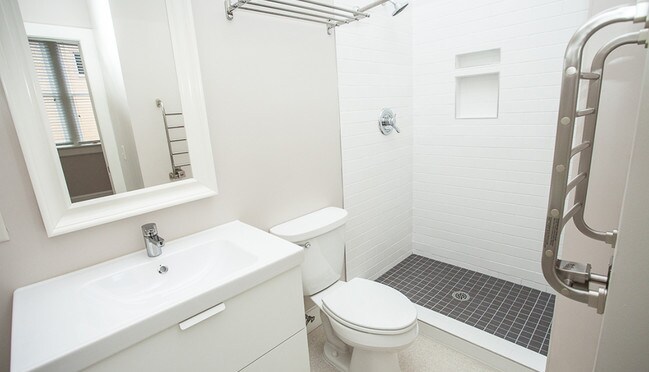 Photo - Keezell Building