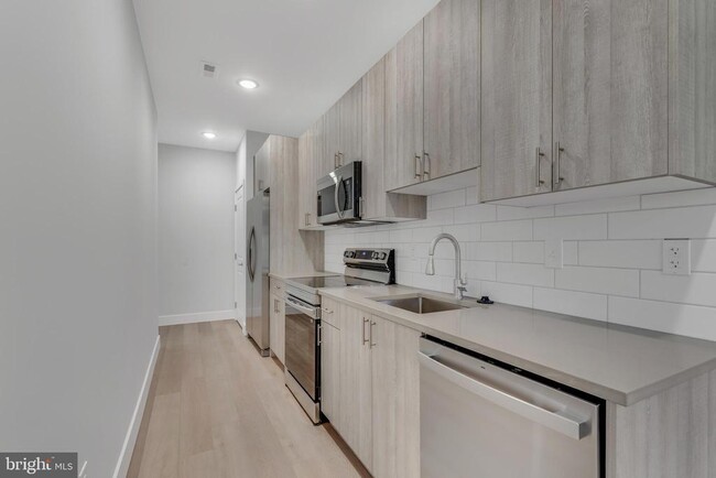 Photo - 1243 W Westmoreland St Apartamento Unidad 3