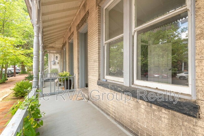 Photo - 607 N 27th St Unit B