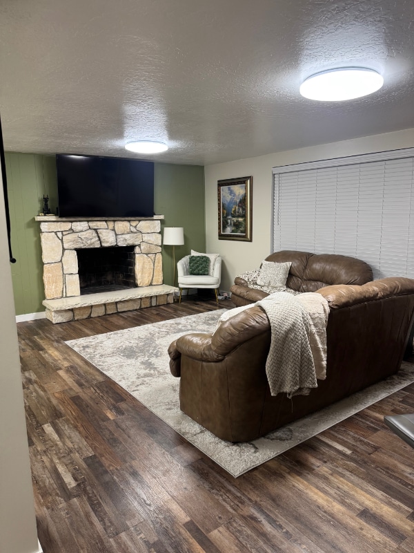 Photo - 4524 Balsam Ave