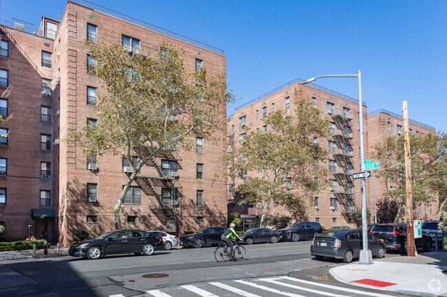 9902 3rd Ave - 9902 3rd Ave