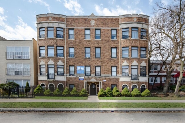 Photo - 6660 N Damen Ave Casa