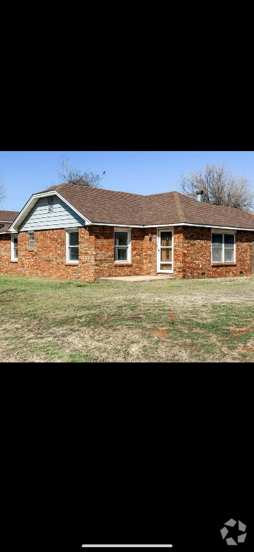 Building Photo - 203 N 4th Rental