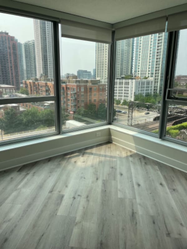 Building Photo - 313 N Canal St Rental