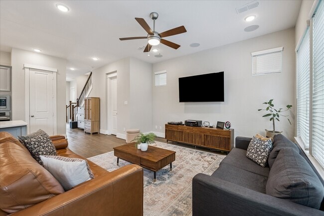 Photo - 1504 Callaking Pl