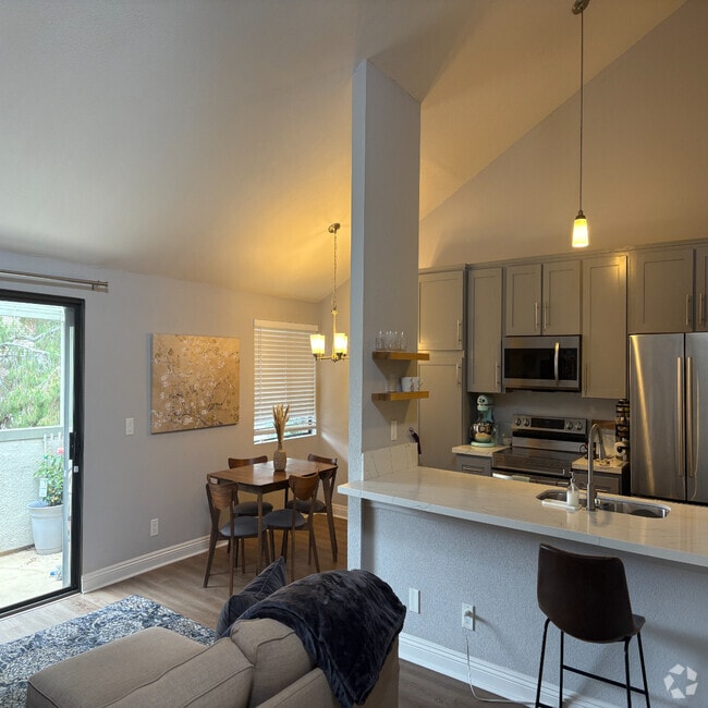 Building Photo - 6222 Agee St Unit 10 Rental