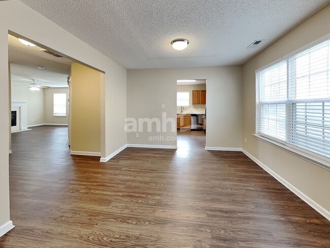 Photo - 10741 Glenluce Ave