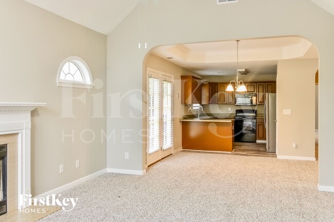Photo - 104 Mayfair Ln