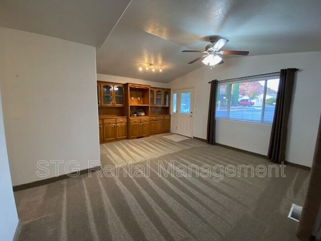 Photo - 1050 1050 W Red Hls Condo Unit #1