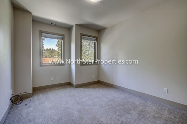 Photo - Town home located in west side Bend