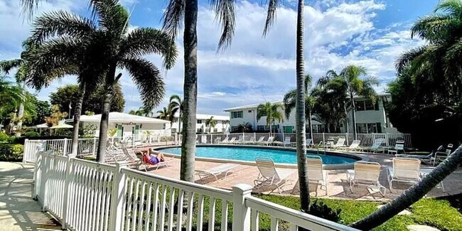 Photo - 1801 NE 62nd St Unit 105