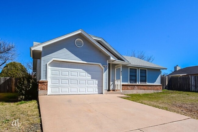 Photo - 1725 Partridge Pl