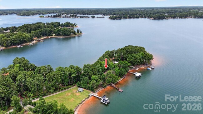 120 Stepaside Ln