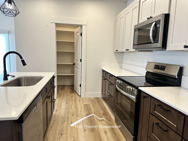 Photo - 308 N 11th St