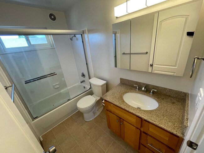 Photo - Campbell Square Apartments