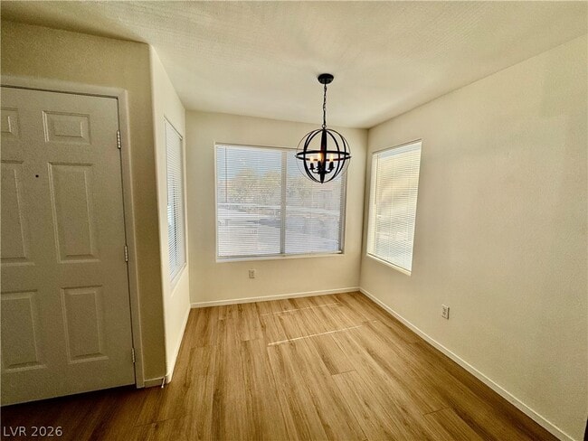 Building Photo - 3060 Casey Dr Unit 204