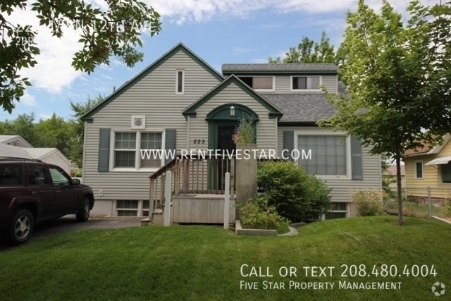 Building Photo - 223 1/2 N 12th Ave- Rental