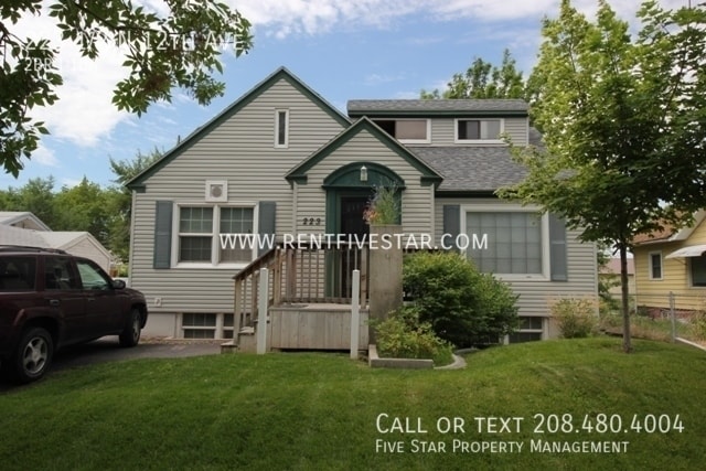 223 1/2 N 12th Ave- - 223 1/2 N 12th Ave- Apartment