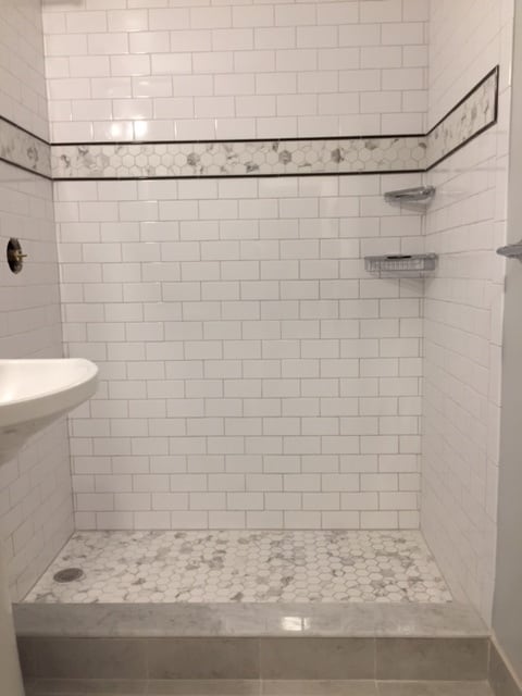 Tiled shower stall - 444 Bedford Street Unidad Apt 8N
