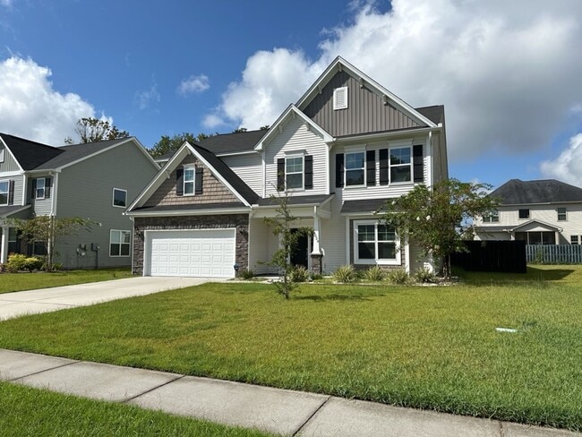 Photo - 5029 Castleoak Dr House