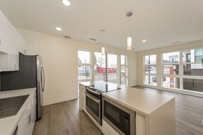 Photo - 3500 S Corona St Unit 206