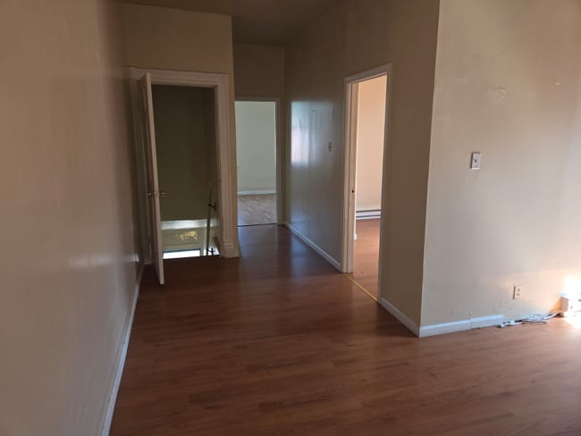 Photo - 3302 Winnebago St Unidad 2nd floor