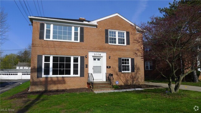 Building Photo - 3006 Warrensville Center Rd Unit Down Rental