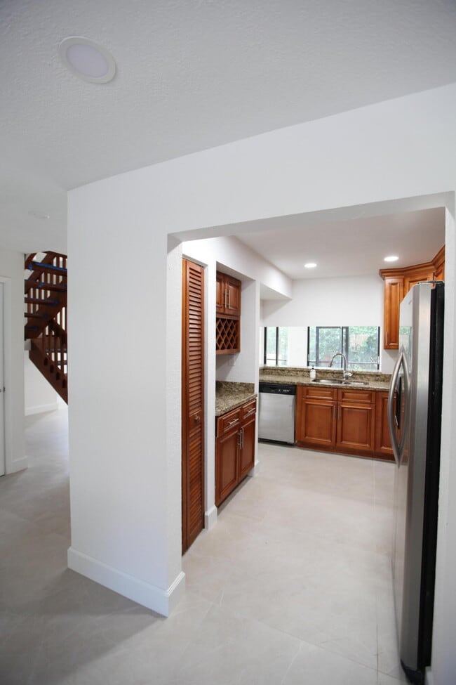 Photo - 1619 Cypress Pointe Dr